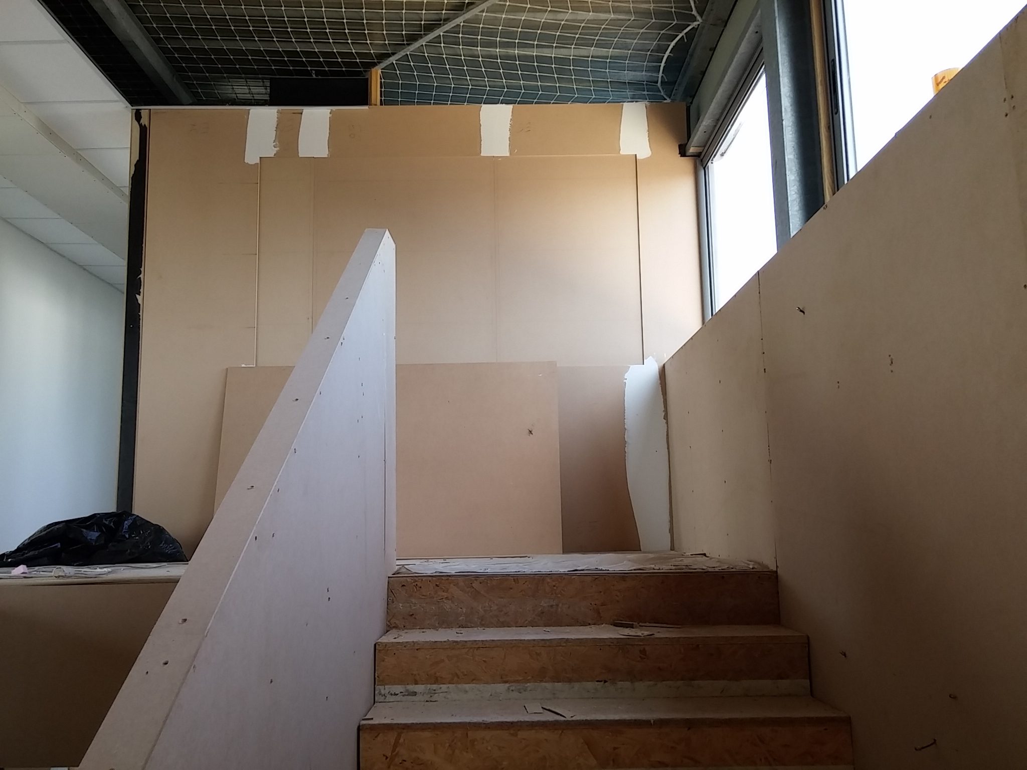 הקומה השנייה בתהליך בנייה