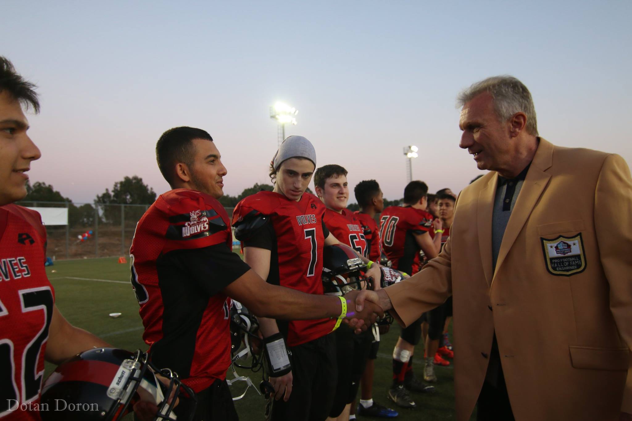 19222811_1106589539445975_1032478822853152846_o