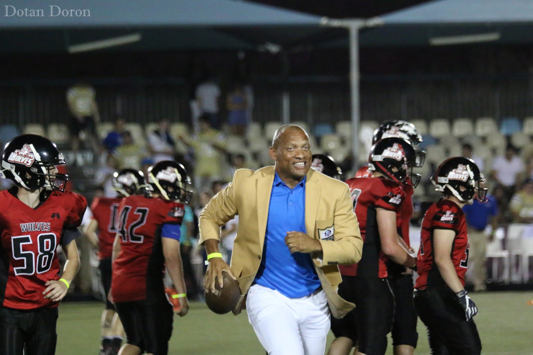 19238226_1106600382778224_7152820420794340379_o